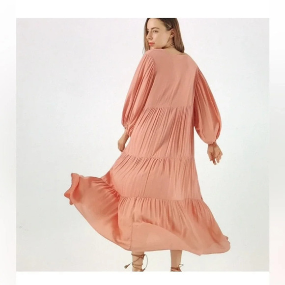 Young Fabulous & Broke Dawn Coral Tiered Oversized Midi Dress Medium - Picture 16 of 16